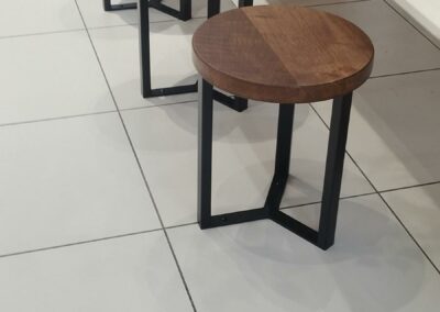 Mobilier tabouret métal et bois sur mesure