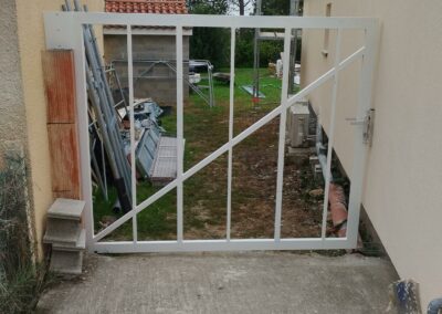 Portail battant sur mesure